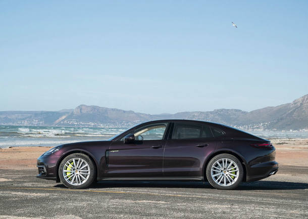 Porsche Panamera 4 E-Hybrid