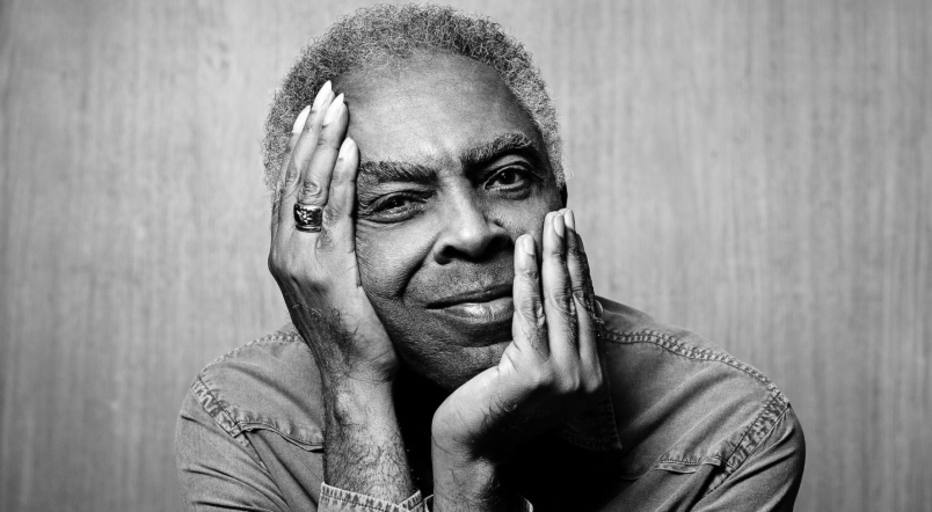 Gilberto Gil responde às questões de