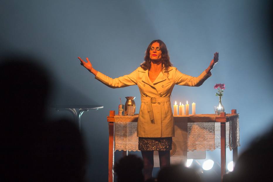 Resultado de imagem para O Evangelho Segundo Jesus, Rainha do Céu