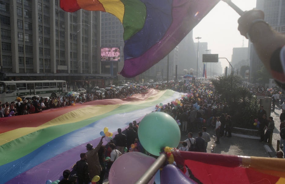 Por que o Orgulho LGBT+ é comemorado internacionalmente em junho? Entenda - Brasil Estadão
