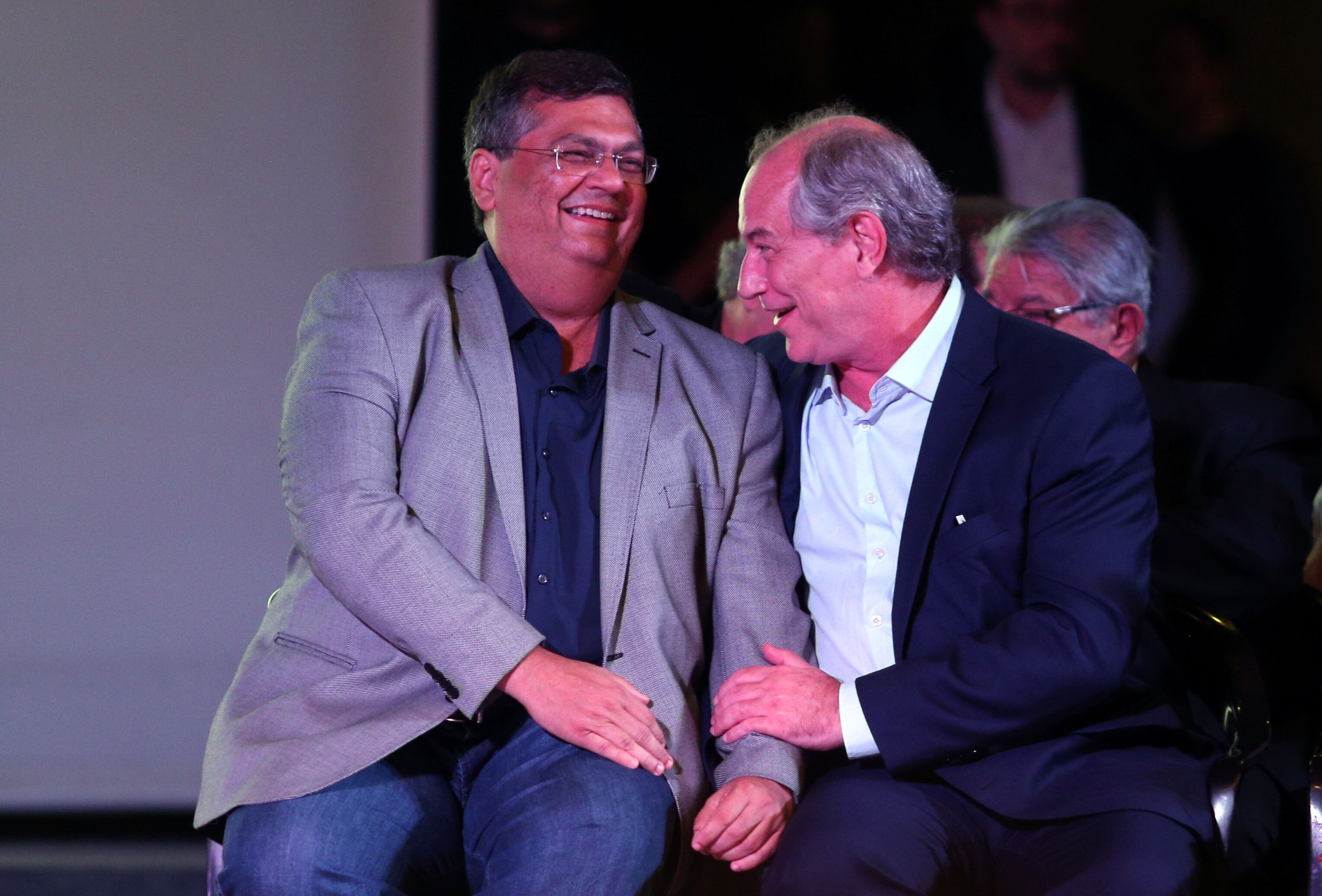 Resultado de imagem para flavio dino e ciro gomes