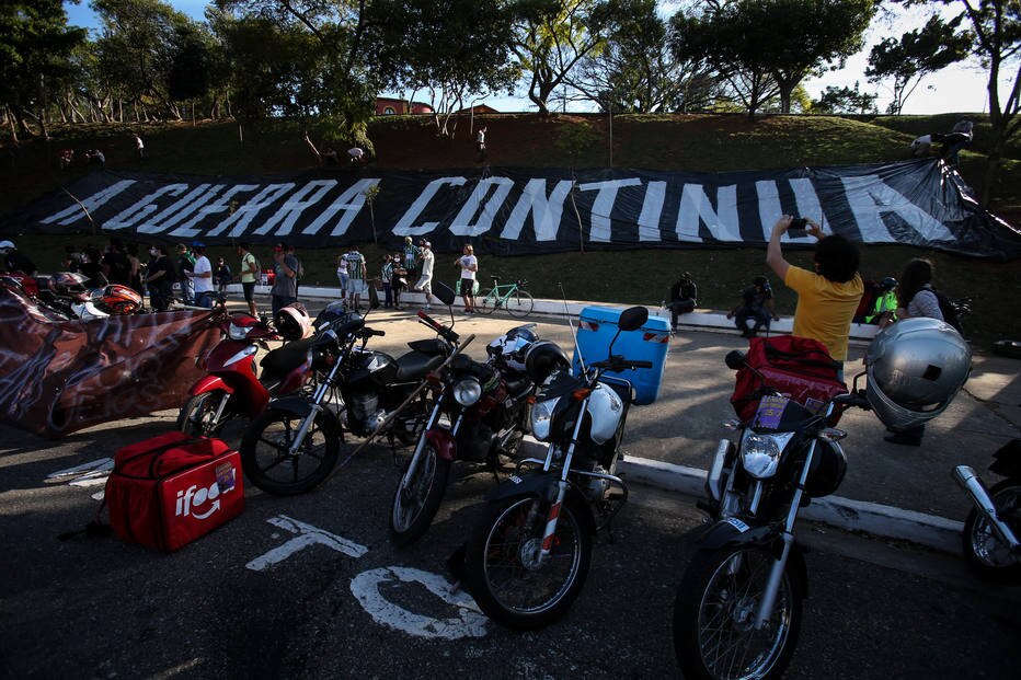 ctv-sb2-motoboyspacaembufeliperauestadao