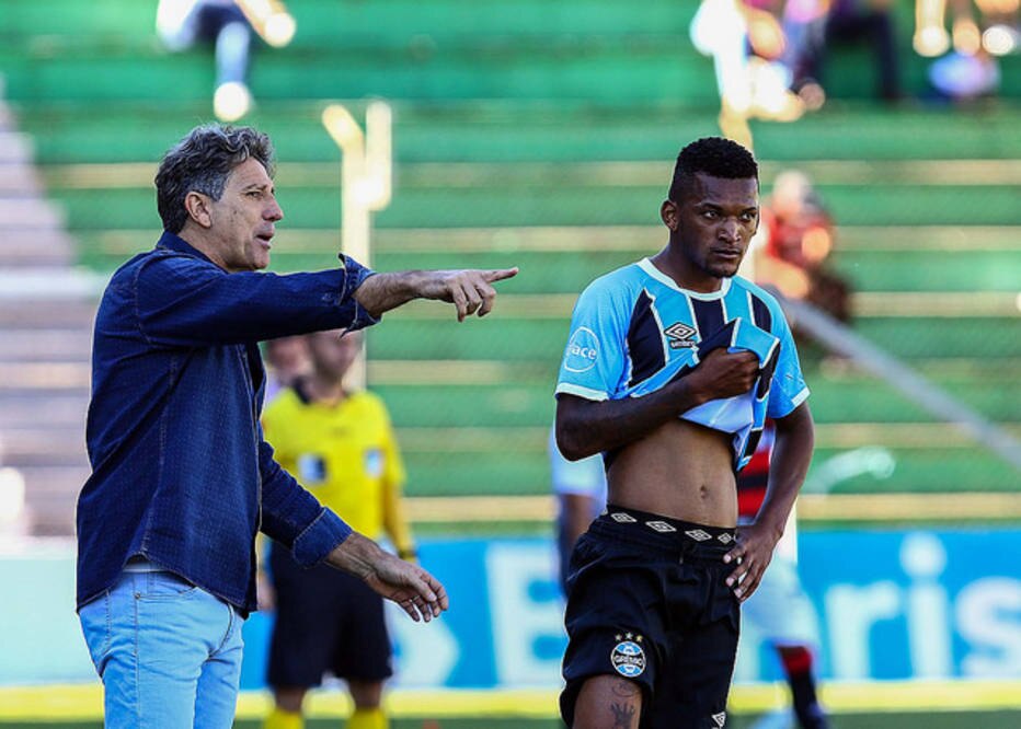 Renato Gaúcho admite revezamento no Grêmio para testes de olho em final