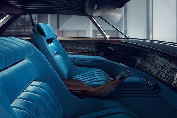 Peugeot e-Legend
