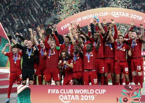 Resultado de imagem para FOTO DO LIVERPOOL CAMPEAO DO MUNDO DA FIFA"