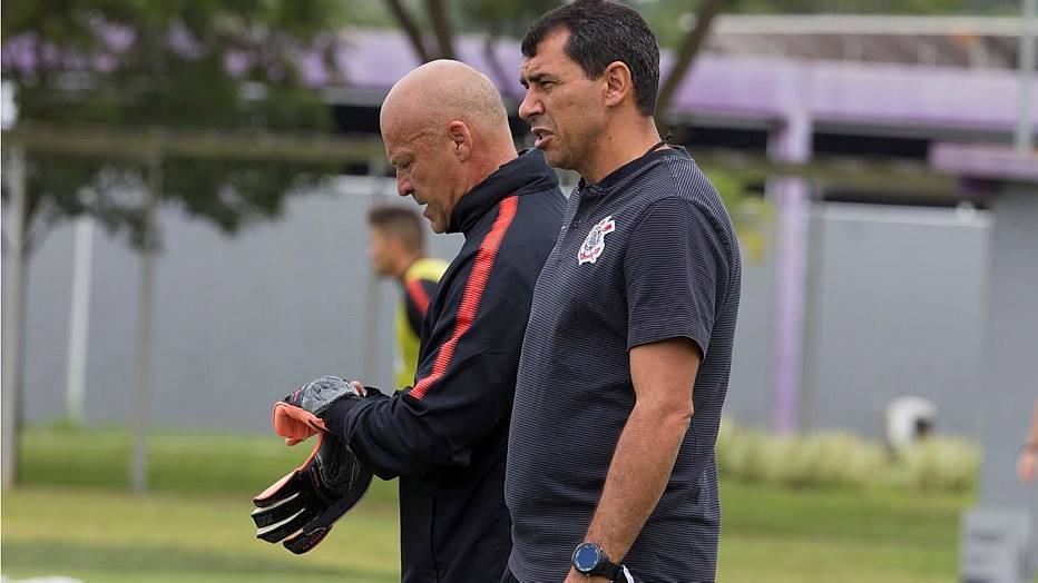 Carille avalia o Bragantino, próximo rival no Paulistão: 'time chato