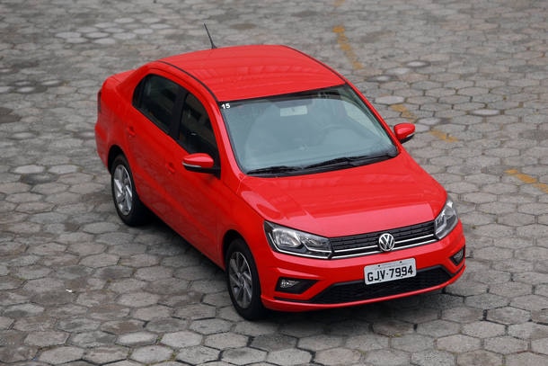 Comparativo: VW Voyage AT x Toyota Etios X AT