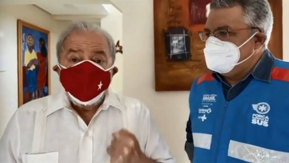 Ex-presidente Lula toma a 2ª dose da vacina contra a covid-19 Ex-presidente Lula toma a 2ª dose da vacina contra a covid-19