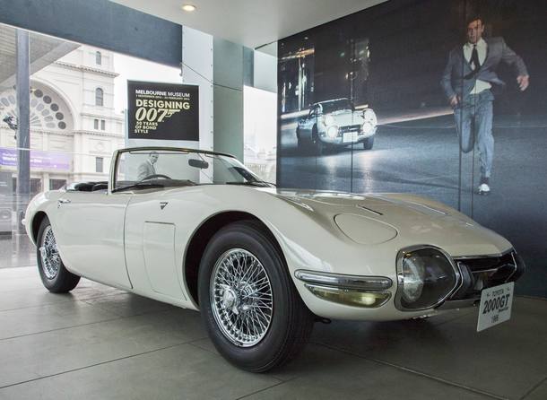 Carro do James Bond guardado por 30 anos é colocado à venda por R$ 5,4 mi -  02/09/2020 - UOL Carros