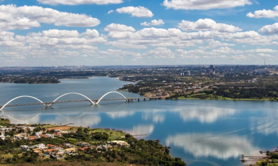 Jovem de 21 anos desaparece no Lago Paranoá, em Brasília - Brasil - Estadão