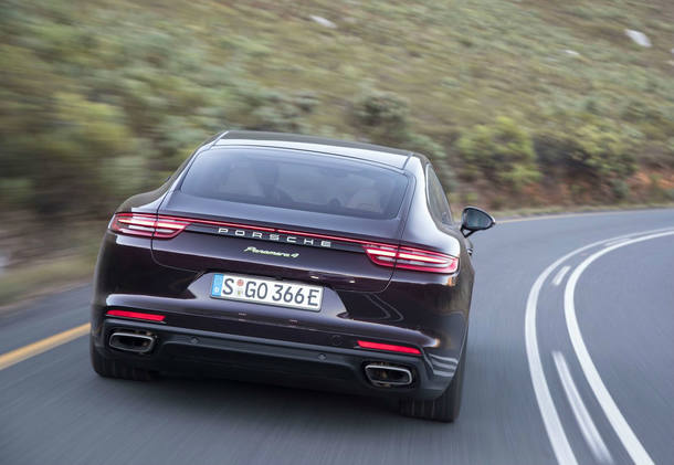 Porsche Panamera 4 E-Hybrid