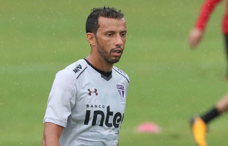 Regularizado, Nenê pode ser novidade no São Paulo contra o Botafogo-SP