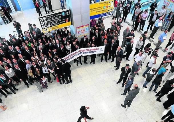 Resultado de imagem para Novo bônus rendeu R$ 1,3 bi a auditores fiscais diz jornal