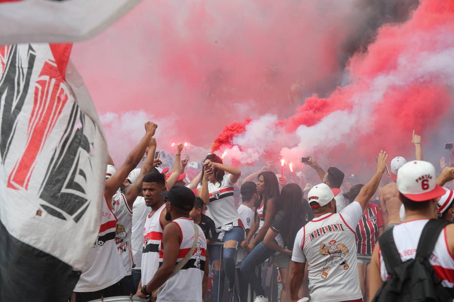 Fazendo história! São Paulo alcança 2.ª maior média de público no