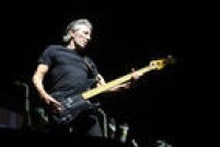 Roger Waters, o baixista do Pink Floyd, durante apresentação da turnê "The Wall" no Morumbi, em São Paulo no ano de 2012.Veja o texto sobre os<a href='http://https://acervo.estadao.com.br/noticias/acervo,os-70-anos-do-brilhante-e-imprevisivel-syd-barrett,11916,0.htm' target='_blank'> 70 anos de Syd Barrett</a>, o fundador do Pink Floyd e o texto sobre<a href='http://https://acervo.estadao.com.br/noticias/acervo,ha-50-anos-pink-floyd-se-apresentava-ao-mundo,12888,0.htm' target='_blank'> os 50 anos do primeiro disco do Pink Floyd. </a>