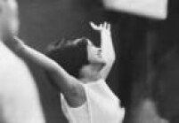 A cantora<a href='http://https://acervo.estadao.com.br/noticias/personalidades,elis-regina,706,0.htm' target='_blank'> Elis Regina </a>durante show em São Paulo, SP, 23/5/1966.