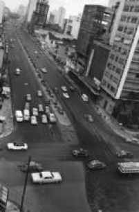Cruzamento da Rua da Consolação com a Avenida Paulista, São Paulo, SP. 05/07/1969. 