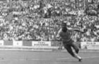 Jairzinho comemora gol durante a partida contra a Checoslováquia, 03/6/1970.