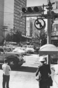 Cruzamento das avenidas Paulista e Brigadeiro Luis Antonio, na cidade de São Paulo. SP, 19/01/1966.