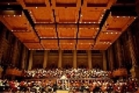 Ensaio da OSESP (Orquestra Sinfônica de São Paulo) com o maestro John Neschling e coro e solistas de Verdi, na Sala São Paulo.