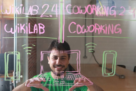 https://link.estadao.com.br/noticias/inovacao,um-robo-criado-para-seguir-projetos-de-lei,70002193290 https://link.estadao.com.br/noticias/inovacao,um-robo-criado-para-seguir-projetos-de-lei,70002193290
