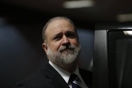 https://link.estadao.com.br/noticias/geral,aras-nao-entendeu-o-digital,70003080523 https://link.estadao.com.br/noticias/geral,aras-nao-entendeu-o-digital,70003080523