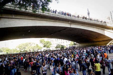https://link.estadao.com.br/noticias/inovacao,digitalizacao-demografia-e-desigualdade,70003129337 https://link.estadao.com.br/noticias/inovacao,digitalizacao-demografia-e-desigualdade,70003129337