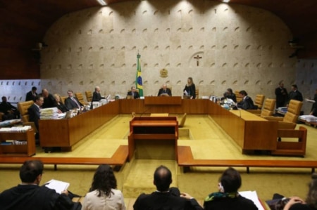https://link.estadao.com.br/noticias/geral,decisao-do-stf-sobre-lei-das-teles-fica-para-fevereiro,10000100398 https://link.estadao.com.br/noticias/geral,decisao-do-stf-sobre-lei-das-teles-fica-para-fevereiro,10000100398