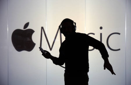 https://link.estadao.com.br/noticias/empresas,apple-music-paga-o-dobro-a-criadores-do-que-o-spotify-diz-jornal,70003683613 https://link.estadao.com.br/noticias/empresas,apple-music-paga-o-dobro-a-criadores-do-que-o-spotify-diz-jornal,70003683613