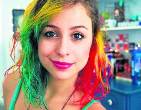 https://link.estadao.com.br/noticias/cultura-digital,para-youtubers-aula-pode-ser-primeiro-passo,10000093744 https://link.estadao.com.br/noticias/cultura-digital,para-youtubers-aula-pode-ser-primeiro-passo,10000093744