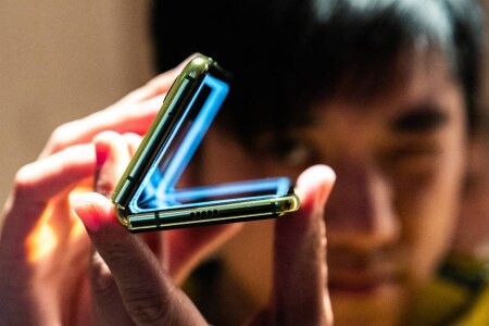 https://link.estadao.com.br/noticias/gadget,dobravel-galaxy-fold-e-previa-do-smartphone-do-futuro,70003167694 https://link.estadao.com.br/noticias/gadget,dobravel-galaxy-fold-e-previa-do-smartphone-do-futuro,70003167694