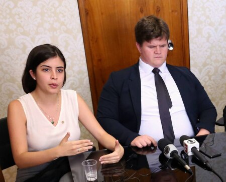 https://link.estadao.com.br/noticias/geral,uma-lei-ruim-para-fake-news,70003310749 https://link.estadao.com.br/noticias/geral,uma-lei-ruim-para-fake-news,70003310749