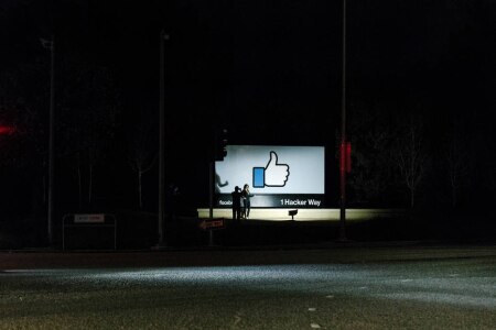 https://link.estadao.com.br/noticias/empresas,facebook-revela-nova-estrutura-financeira-que-indica-mudanca-de-nome,70003879680 https://link.estadao.com.br/noticias/empresas,facebook-revela-nova-estrutura-financeira-que-indica-mudanca-de-nome,70003879680