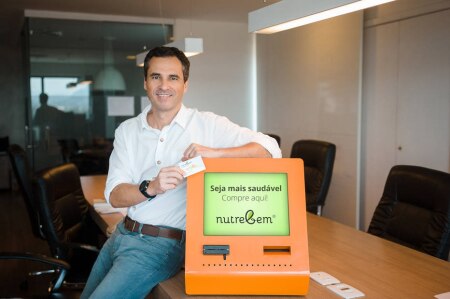 https://link.estadao.com.br/noticias/inovacao,codigo-agiliza-fila-de-alunos-da-cantina-da-escola,70002921209 https://link.estadao.com.br/noticias/inovacao,codigo-agiliza-fila-de-alunos-da-cantina-da-escola,70002921209