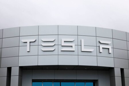 https://link.estadao.com.br/noticias/empresas,tesla-estuda-abrir-franquia-de-restaurantes-proprios,70003735109 https://link.estadao.com.br/noticias/empresas,tesla-estuda-abrir-franquia-de-restaurantes-proprios,70003735109