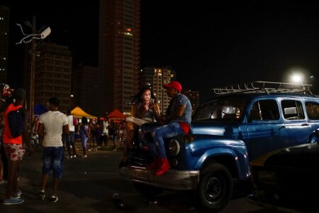https://link.estadao.com.br/noticias/cultura-digital,apos-wi-fi-publico-cubanos-querem-mais-acesso-a-internet,70002057619 https://link.estadao.com.br/noticias/cultura-digital,apos-wi-fi-publico-cubanos-querem-mais-acesso-a-internet,70002057619