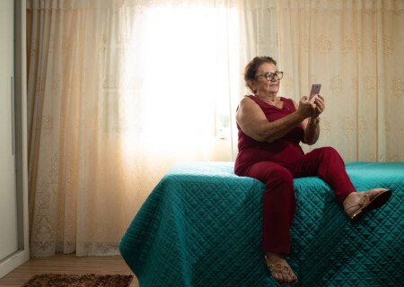 https://link.estadao.com.br/noticias/cultura-digital,uso-de-apps-e-servicos-digitais-por-idosos-e-impulsionado-na-pandemia,70003575146 https://link.estadao.com.br/noticias/cultura-digital,uso-de-apps-e-servicos-digitais-por-idosos-e-impulsionado-na-pandemia,70003575146
