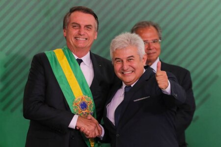 https://link.estadao.com.br/noticias/cultura-digital,o-que-me-preocupa-e-levar-banda-larga-para-todo-o-pais-diz-pontes,70002664164 https://link.estadao.com.br/noticias/cultura-digital,o-que-me-preocupa-e-levar-banda-larga-para-todo-o-pais-diz-pontes,70002664164