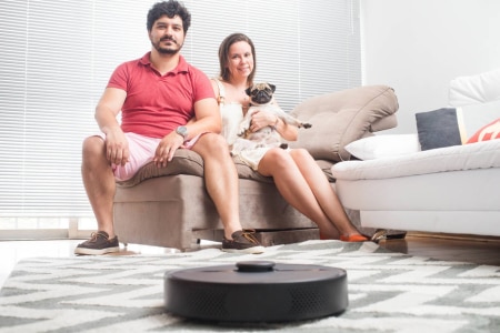 https://link.estadao.com.br/noticias/gadget,robo-aspirador-ganha-espaco-e-vira-eletronico-fundamental-na-pandemia,70003606737 https://link.estadao.com.br/noticias/gadget,robo-aspirador-ganha-espaco-e-vira-eletronico-fundamental-na-pandemia,70003606737