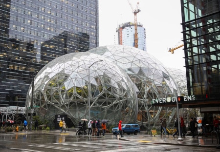 https://link.estadao.com.br/noticias/empresas,amazon-desiste-de-construir-segunda-sede-em-nova-york,70002721523 https://link.estadao.com.br/noticias/empresas,amazon-desiste-de-construir-segunda-sede-em-nova-york,70002721523