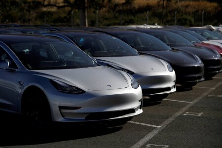 https://link.estadao.com.br/noticias/empresas,donos-de-carros-da-tesla-ficam-trancados-para-fora-dos-veiculos,70002996798 https://link.estadao.com.br/noticias/empresas,donos-de-carros-da-tesla-ficam-trancados-para-fora-dos-veiculos,70002996798