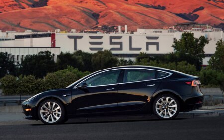 https://link.estadao.com.br/noticias/empresas,tesla-comeca-a-oferecer-servico-de-leasing-para-modelo-3-nos-eua,70002788961 https://link.estadao.com.br/noticias/empresas,tesla-comeca-a-oferecer-servico-de-leasing-para-modelo-3-nos-eua,70002788961