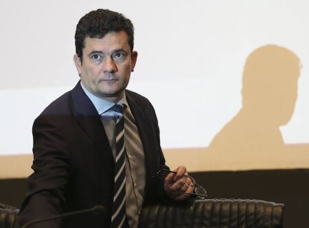 https://link.estadao.com.br/noticias/geral,moro-defende-acordo-entre-eua-e-brasil-por-dados-de-empresas-de-internet,70003193010 https://link.estadao.com.br/noticias/geral,moro-defende-acordo-entre-eua-e-brasil-por-dados-de-empresas-de-internet,70003193010