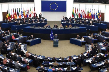 https://link.estadao.com.br/noticias/empresas,ue-aprova-texto-de-projeto-lei-que-pode-beneficiar-empresas-de-midia,70002499806 https://link.estadao.com.br/noticias/empresas,ue-aprova-texto-de-projeto-lei-que-pode-beneficiar-empresas-de-midia,70002499806
