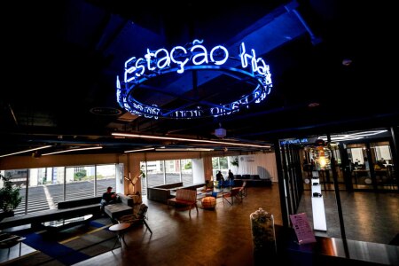 https://link.estadao.com.br/noticias/inovacao,facebook-preve-capacitar-50-mil-jovens-no-brasil-em-2020,70003184655 https://link.estadao.com.br/noticias/inovacao,facebook-preve-capacitar-50-mil-jovens-no-brasil-em-2020,70003184655