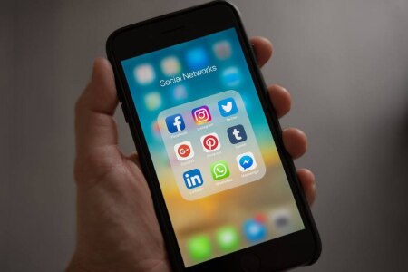 https://link.estadao.com.br/noticias/empresas,facebook-veja-quando-a-empresa-copiou-ideias-de-outras-redes-sociais,70003204234 https://link.estadao.com.br/noticias/empresas,facebook-veja-quando-a-empresa-copiou-ideias-de-outras-redes-sociais,70003204234