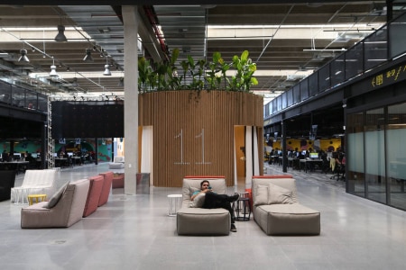 https://link.estadao.com.br/noticias/empresas,mercado-livre-investe-r-105-mi-em-sede-em-sao-paulo,10000073033 https://link.estadao.com.br/noticias/empresas,mercado-livre-investe-r-105-mi-em-sede-em-sao-paulo,10000073033