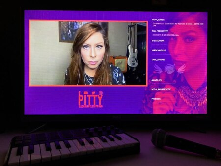 https://link.estadao.com.br/noticias/cultura-digital,na-era-das-lives-twitch-vira-terceira-via-e-desafia-youtube-e-instagram,70003384229 https://link.estadao.com.br/noticias/cultura-digital,na-era-das-lives-twitch-vira-terceira-via-e-desafia-youtube-e-instagram,70003384229