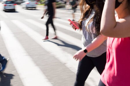 https://link.estadao.com.br/noticias/cultura-digital,como-evitar-que-o-smartphone-sugue-a-sua-atencao,70003895746 https://link.estadao.com.br/noticias/cultura-digital,como-evitar-que-o-smartphone-sugue-a-sua-atencao,70003895746