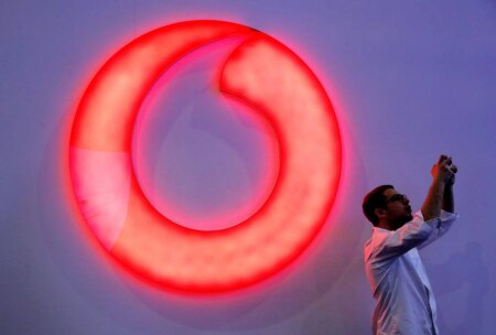 https://link.estadao.com.br/noticias/inovacao,lua-pode-ter-primeira-rede-de-4g-em-2019,70002209476 https://link.estadao.com.br/noticias/inovacao,lua-pode-ter-primeira-rede-de-4g-em-2019,70002209476